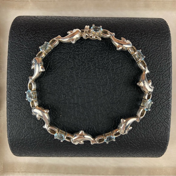 Macy’s Sterling Silver 925 Aqua Marine Dolphin Bracelet Coastal Glamcore - Picture 1 of 14